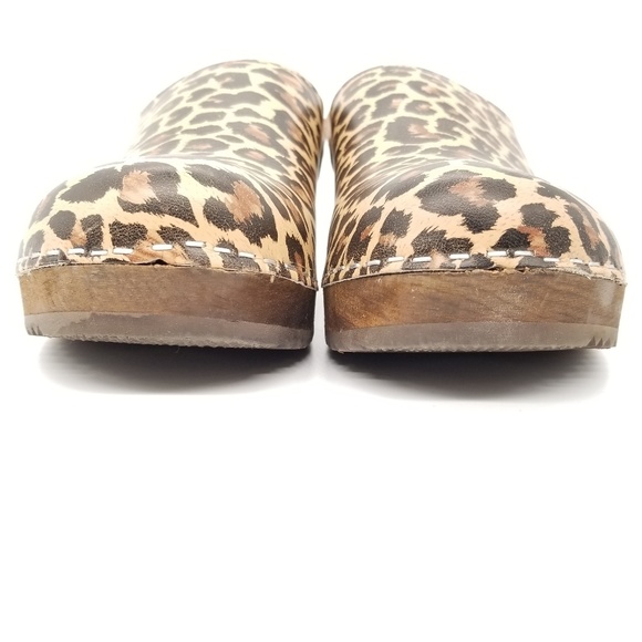 Hanna Andersson Leopard Print Wooden Clogs Sz 11 - Picture 2 of 7